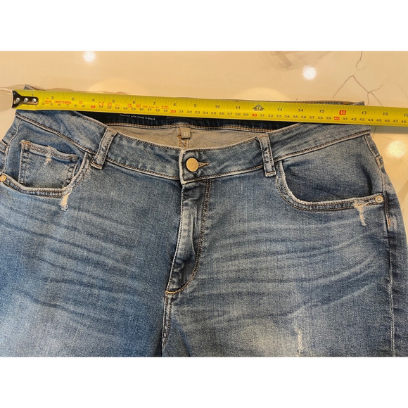 DL1961 Riley Boyfriend Straight Jeans Womens Size 32 - Picture 9 of 12